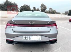 هیۆندای ئەلەنترا